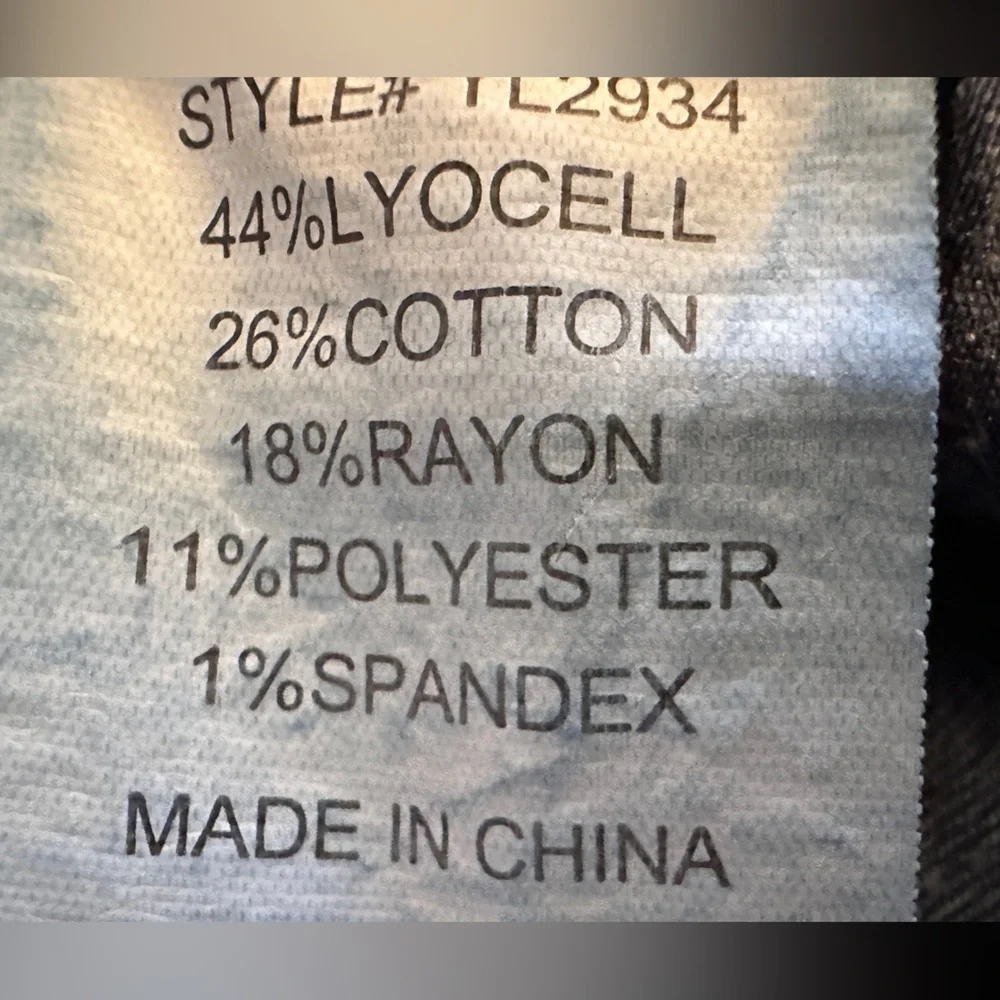 Level 99 Premium Denim Jeans, Size 26 - Picture 3 of 7